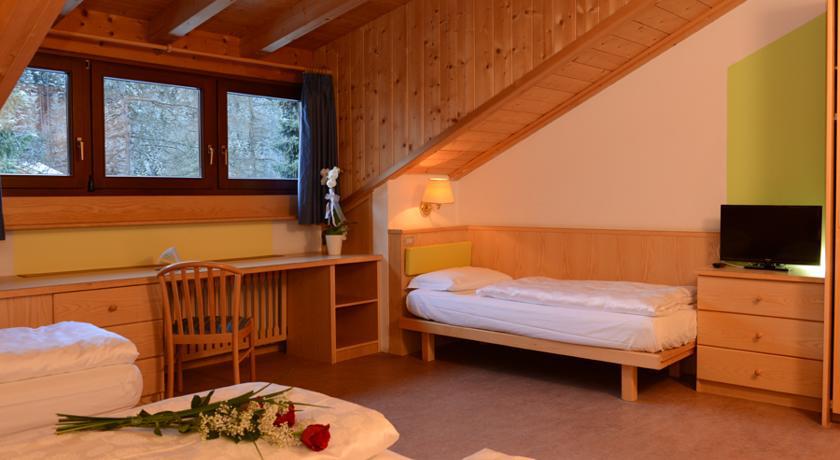 Hotel Casa Alpina - Alpin Haus Sëlva di Val Gardena Værelse billede